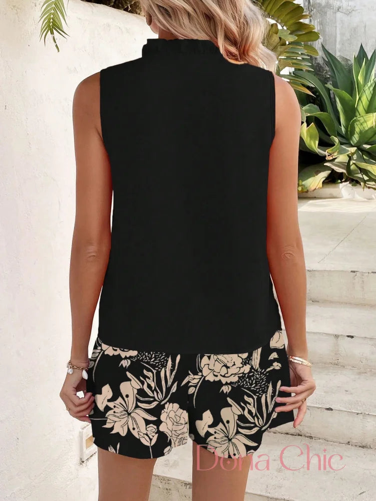 Conjunto Blusa Decote V Com Short Floral Conjunto Blusa Decote V Com Short Floral