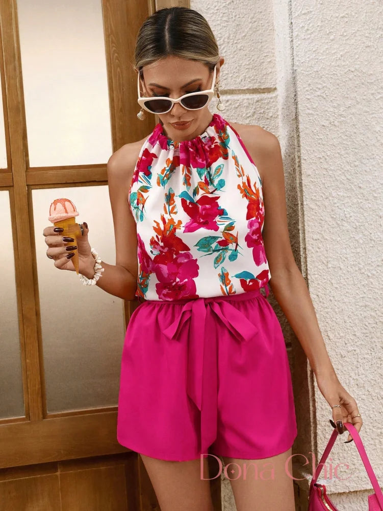 Conjunto Blusa Halter Floral Com Short De Cinto Ajustável Conjunto Blusa Halter Floral Com Short De Cinto Ajustável