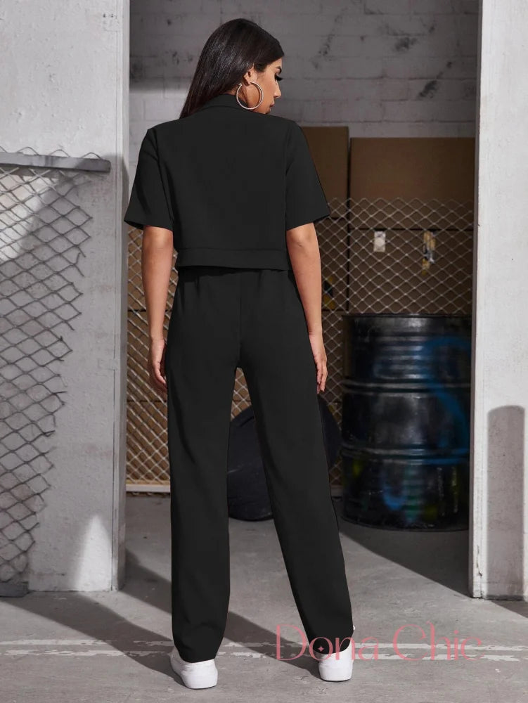 Conjunto Com Camisa Cropped E Calça De Cintura Alta Conjunto Com Camisa Cropped E Calça De Cintura Alta