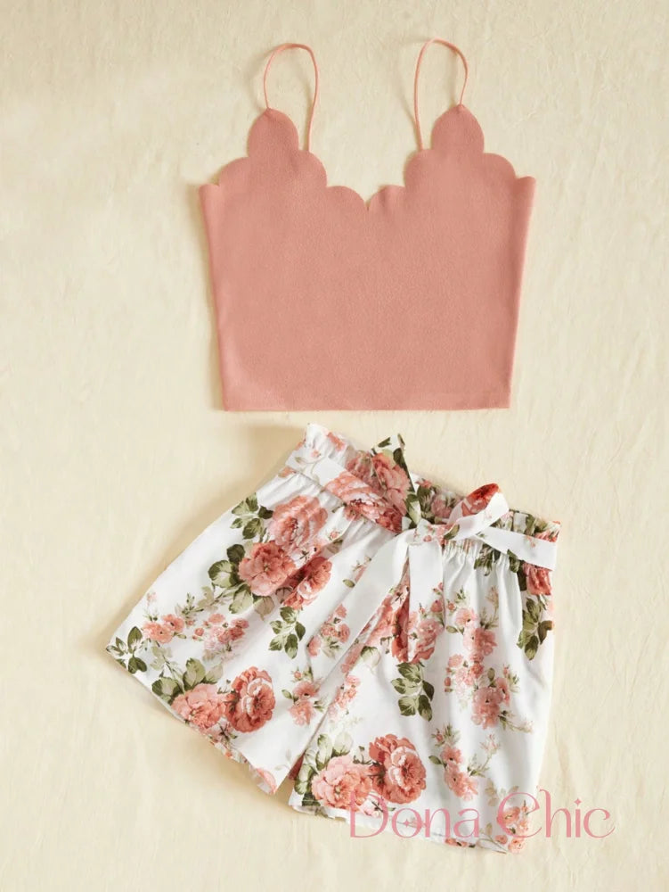 Conjunto Cropped Com Detalhes Ondulados E Short Floral Conjunto Cropped Com Detalhes Ondulados E Short Floral