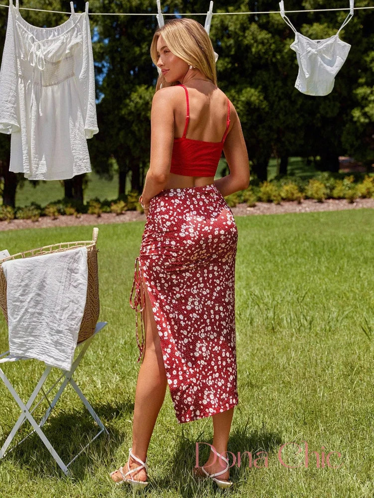 Conjunto Cropped Com Saia Floral E Fenda Ajustável Conjunto Cropped Com Saia Floral E Fenda Ajustável