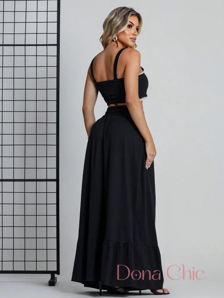 Conjunto Cropped Com Saia Longa E Detalhe Rendado Conjunto Cropped Com Saia Longa E Detalhe Rendado