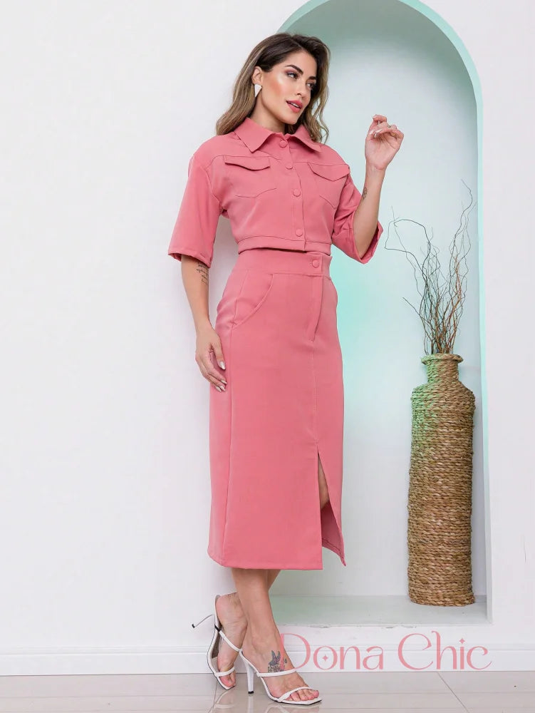 Conjunto Cropped Com Saia Midi E Fenda Frontal Conjunto Cropped Com Saia Midi E Fenda Frontal