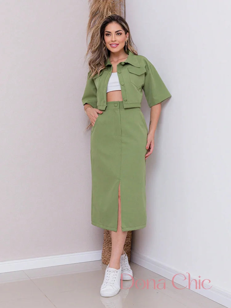 Conjunto Cropped Com Saia Midi E Fenda Frontal Conjunto Cropped Com Saia Midi E Fenda Frontal
