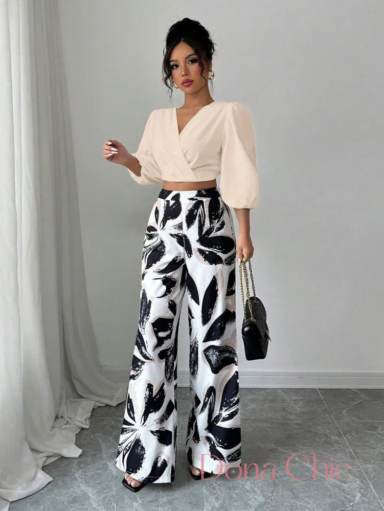 Conjunto Cropped Transpassado Com Calça Estampada Conjunto Elegante com Blusa Bufante e Calça Wide Leg Floral