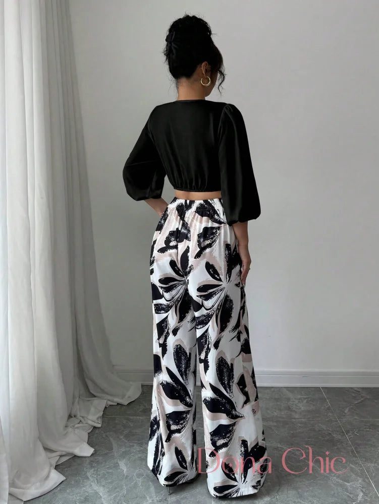 Conjunto Cropped Transpassado Com Calça Estampada Conjunto Elegante com Blusa Bufante e Calça Wide Leg Floral