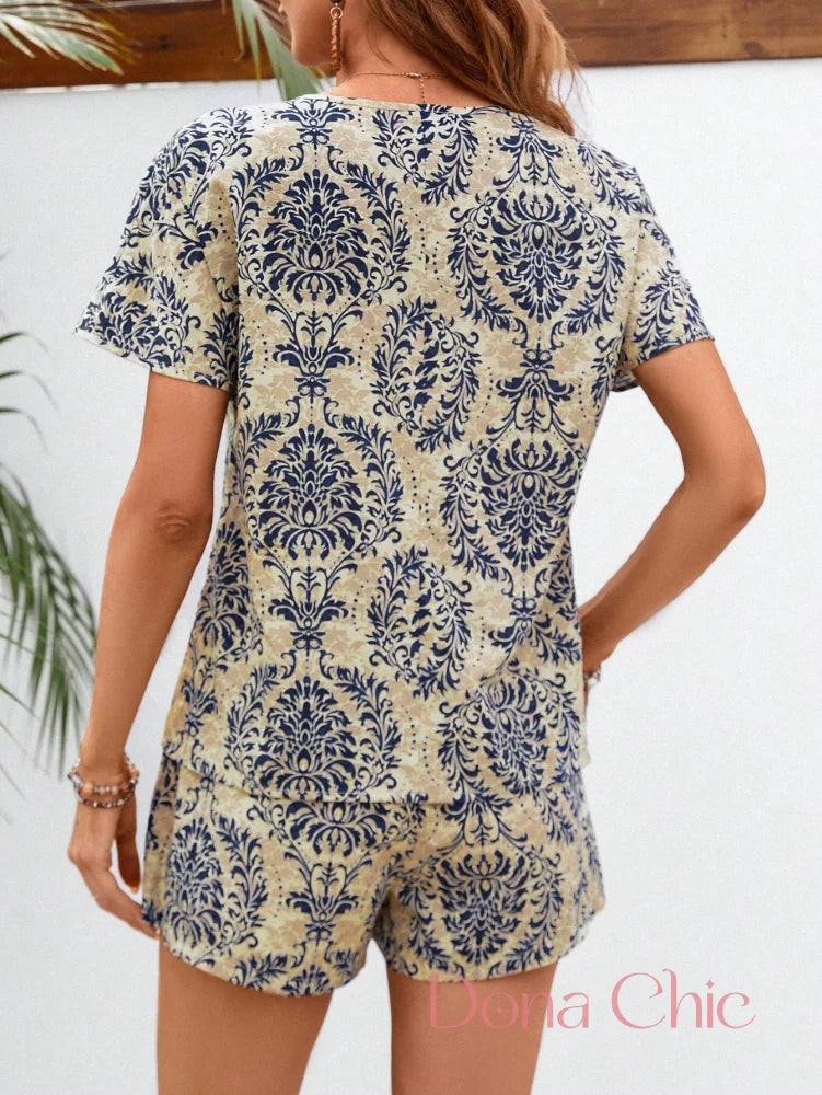 Conjunto Estampado Geométrico Com Caimento Leve Conjunto Geométrico com Blusa Manga Morcego e Shorts