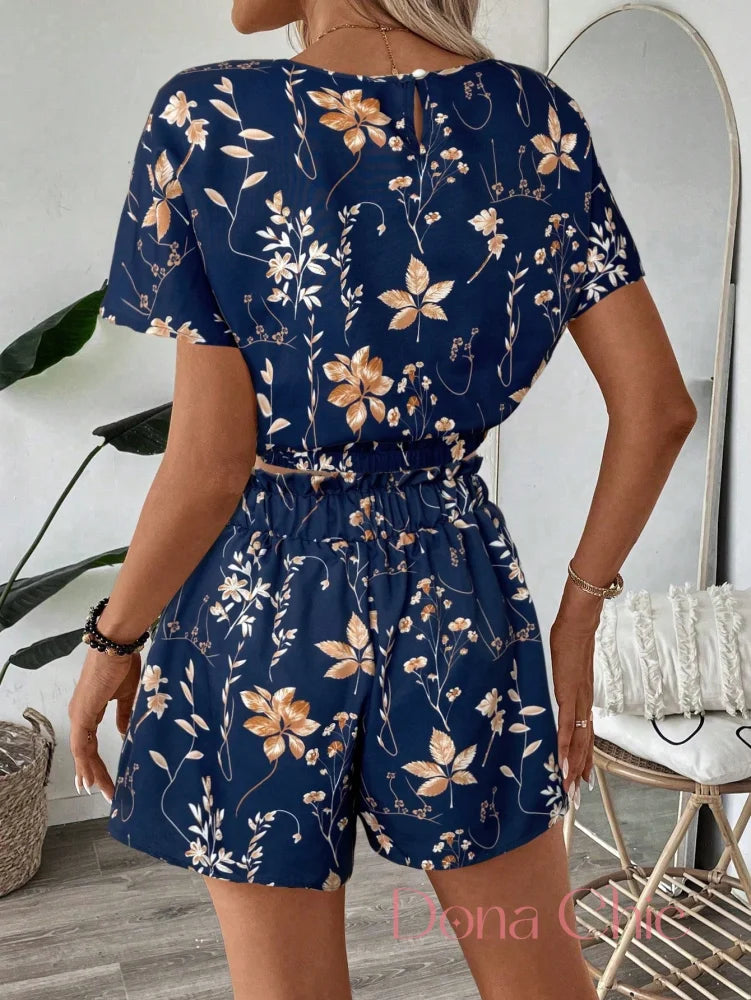 Conjunto Listrado Com Blusa Solta E Shorts Elegante Conjunto Regata Contrastante Com Shorts De Cintura Alta
