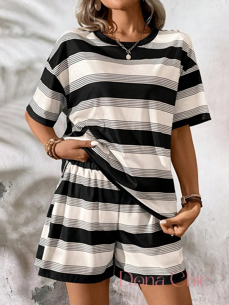 Conjunto Listrado Com Camiseta E Shorts Confortável Conjunto Casual com Blusa Solta e Shorts