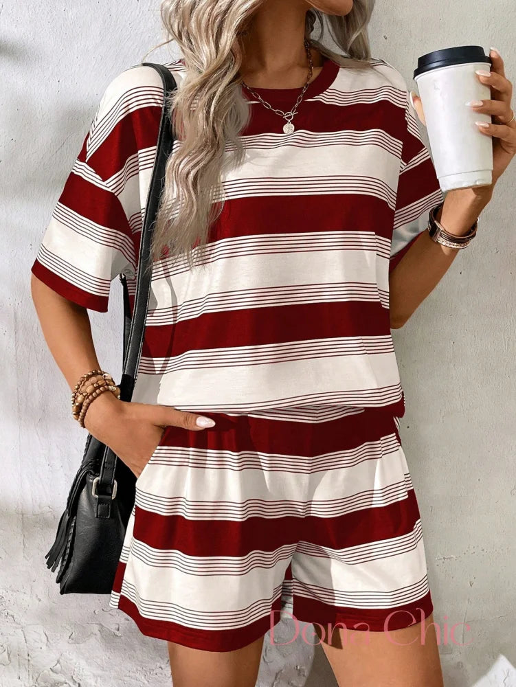 Conjunto Listrado Com Camiseta E Shorts Confortável Conjunto Casual com Blusa Solta e Shorts