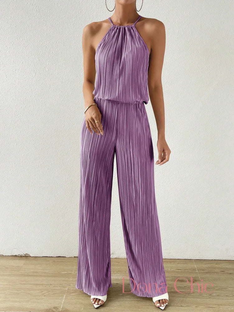 Conjunto Plissado Com Blusa Halter E Calça Ampla Conjunto Plissado Com Blusa Halter E Calça Ampla