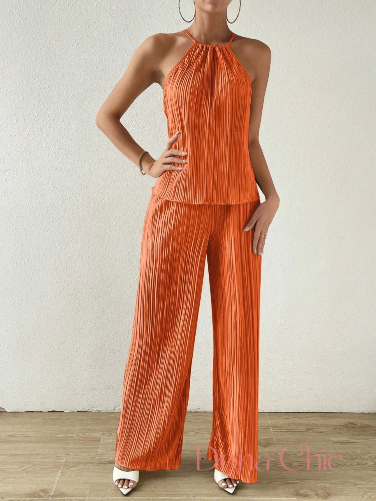 Conjunto Plissado Com Blusa Halter E Calça Ampla Conjunto Plissado Com Blusa Halter E Calça Ampla