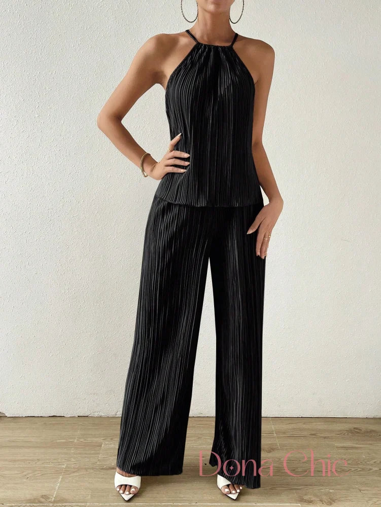 Conjunto Plissado Com Blusa Halter E Calça Ampla Conjunto Plissado Com Blusa Halter E Calça Ampla