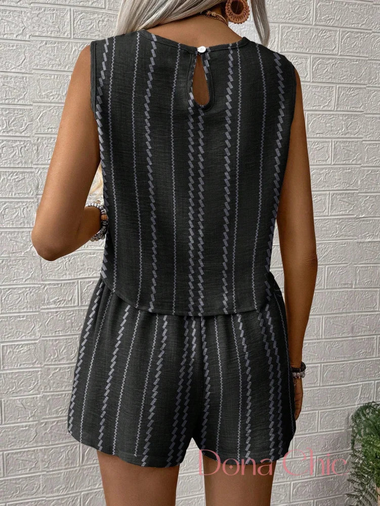Conjunto Sem Mangas Com Estampa Vertical Conjunto Sem Mangas Com Estampa Vertical