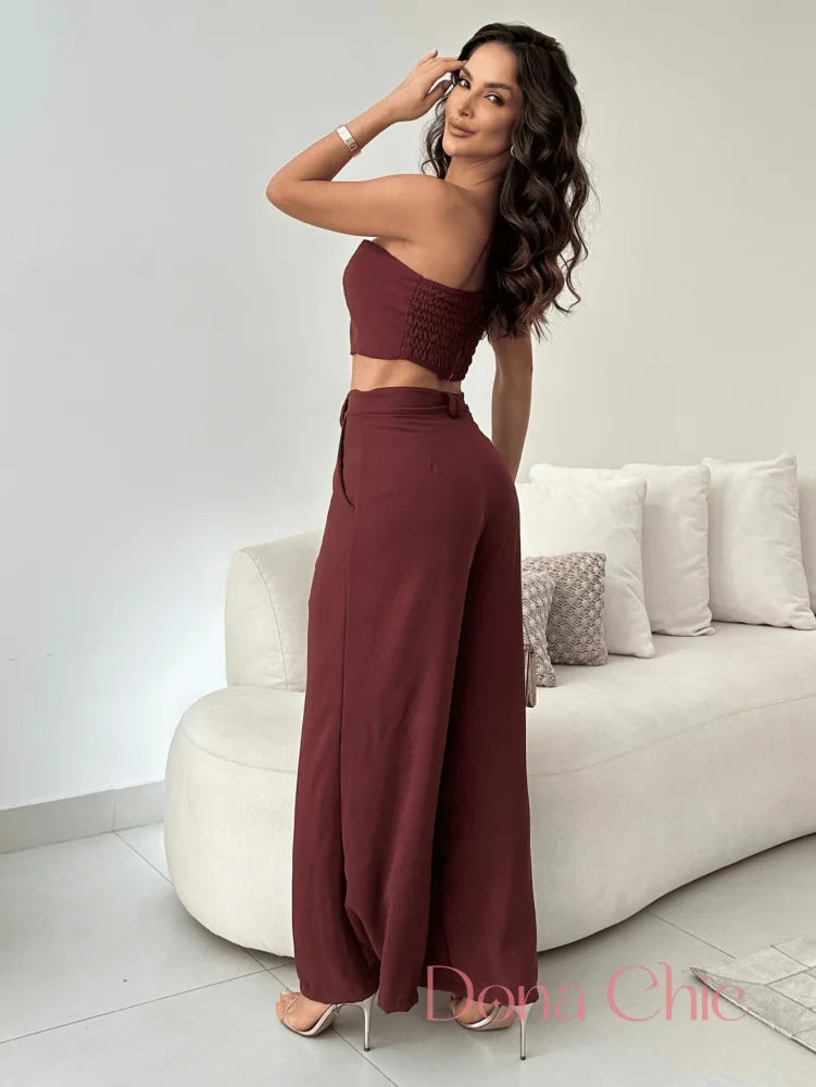 Conjunto Tomara Que Caia Com Calça Alfaiatada Fluida Conjunto Tomara Que Caia Com Calça Alfaiatada Fluida