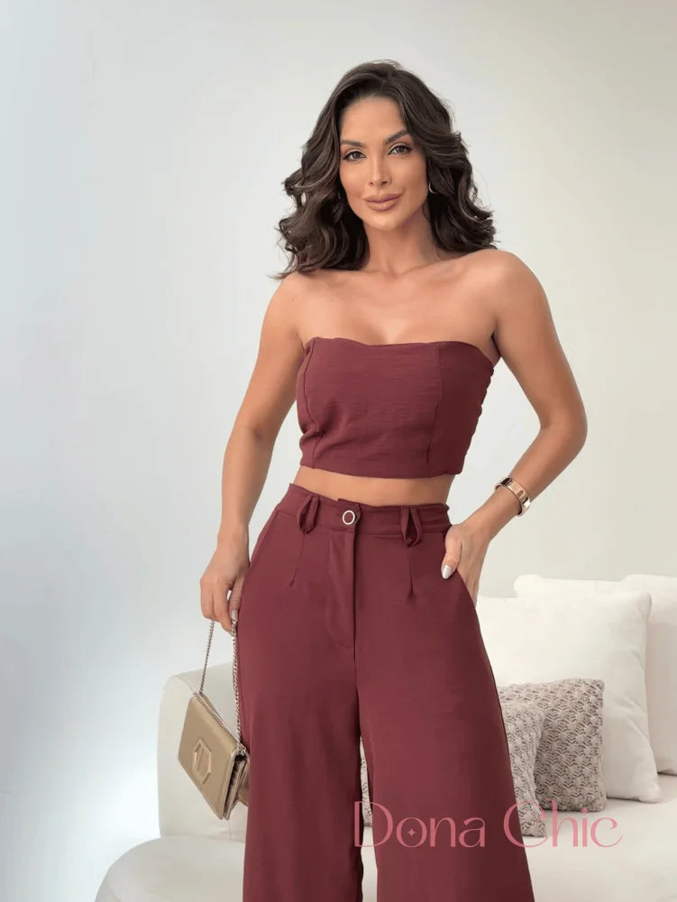 Conjunto Tomara Que Caia Com Calça Alfaiatada Fluida Conjunto Tomara Que Caia Com Calça Alfaiatada Fluida