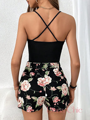 Conjunto Alça Fina Com Decote E Shorts Floral Conjunto Alça Fina Com Decote E Shorts Floral