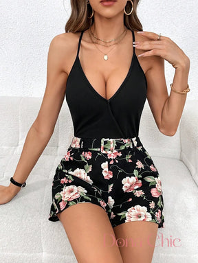 Conjunto Alça Fina Com Decote E Shorts Floral P Conjunto Alça Fina Com Decote E Shorts Floral