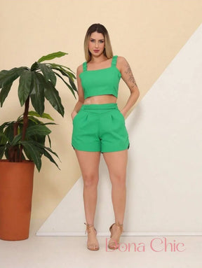 Conjunto Alça Larga Com Detalhe Franzido E Shorts Conjunto Alça Larga Com Detalhe Franzido E Shorts
