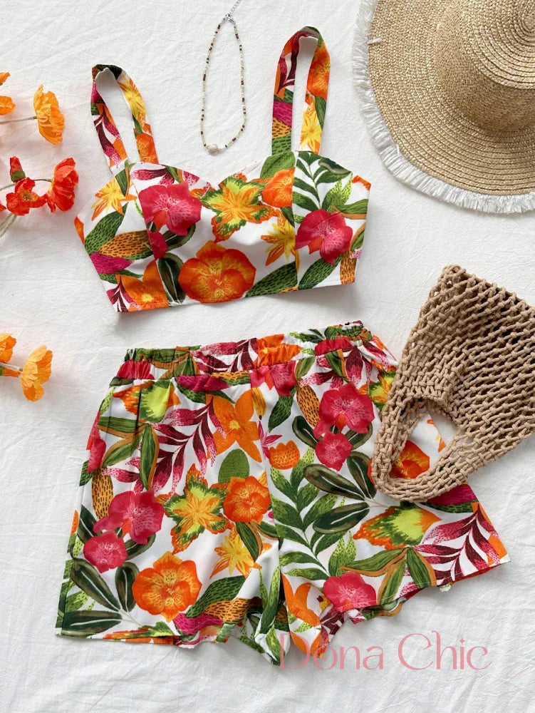 Conjunto Alças Largas Com Estampa Floral Vibrante P Conjunto Estampado com Top Faixa e Shorts Soltinho