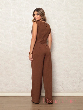 Conjunto Alfaiataria Com Recortes E Calça Reta Conjunto Alfaiataria Com Recortes E Calça Reta