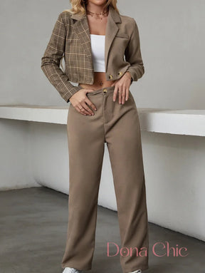 Conjunto Blazer Assimétrico Com Calça De Alfaiataria Conjunto Blazer Assimétrico Com Calça De Alfaiataria