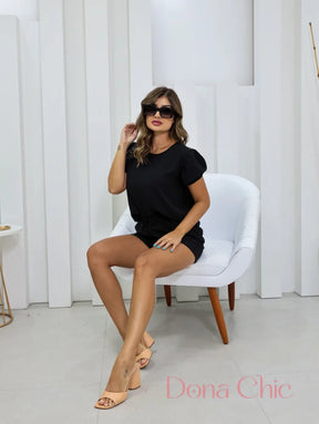 Conjunto Blusa Com Manga Bufante E Short Cintura Alta Conjunto Blusa Com Manga Bufante E Short Cintura Alta