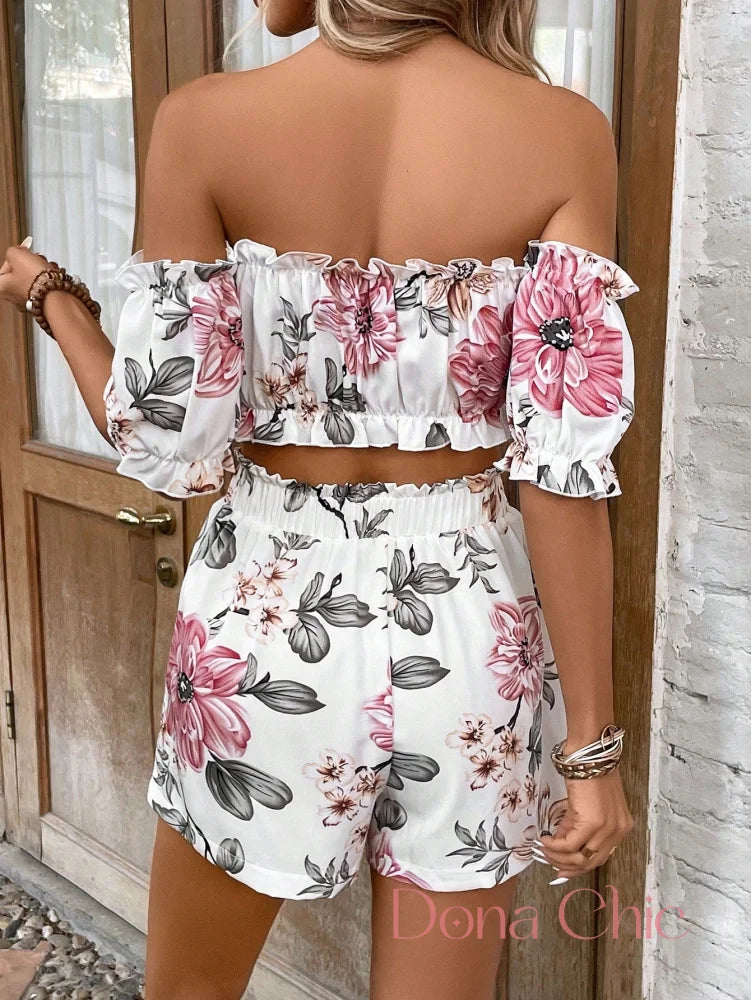Conjunto Blusa Ombro A Ombro Com Short Floral Conjunto Blusa Ombro A Ombro Com Short Floral