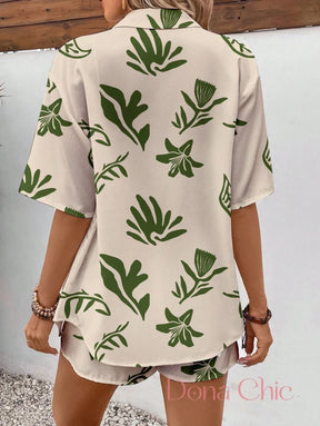 Conjunto Camisa Floral Com Cropped E Short Cintura Alta Conjunto Camisa Floral Com Cropped E Short Cintura Alta