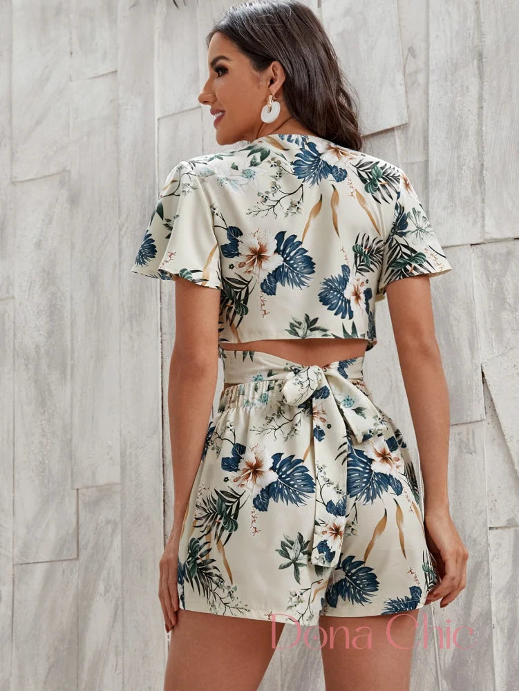 Conjunto Cintura Alta Com Estampa Tropical Elegante Conjunto Floral Tropical com Top Cropped e Shorts