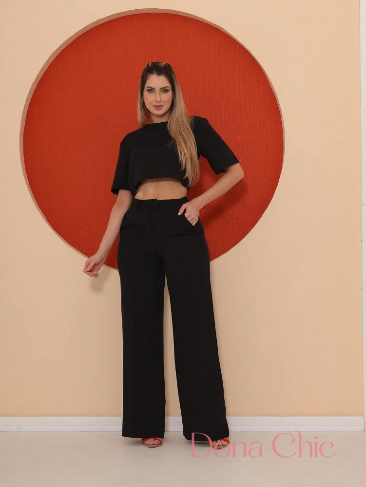 Conjunto Cropped Assimétrico Com Calça De Alfaiataria Preto / P Conjunto Cropped Assimétrico Com Calça De Alfaiataria