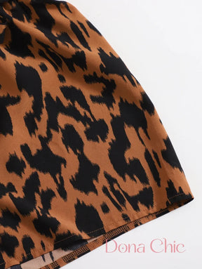 Conjunto Cropped Assimétrico Com Short Animal Print Conjunto Cropped Assimétrico Com Short Animal Print