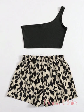 Conjunto Cropped Assimétrico Com Short Animal Print Conjunto Cropped Assimétrico Com Short Animal Print