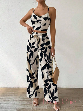 Conjunto Cropped Com Calça Pantalona Floral Charmosa Branco / P Conjunto Floral com Top Cropped e Calça Wide Leg