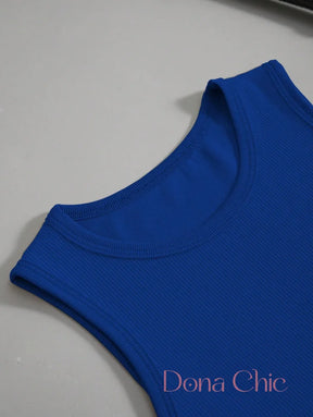 Conjunto Cropped Com Detalhe Em Estampa E Calça Jogger Conjunto Cropped Com Detalhe Em Estampa E Calça Jogger