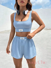 Conjunto Cropped Com Detalhe Em Logo E Short Cintura Alta Azul bebê / P Conjunto Cropped Com Detalhe Em Logo E Short