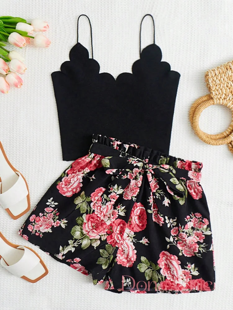 Conjunto Cropped Com Detalhes Ondulados E Short Floral Preto / P Conjunto Cropped Com Detalhes Ondulados E Short Floral
