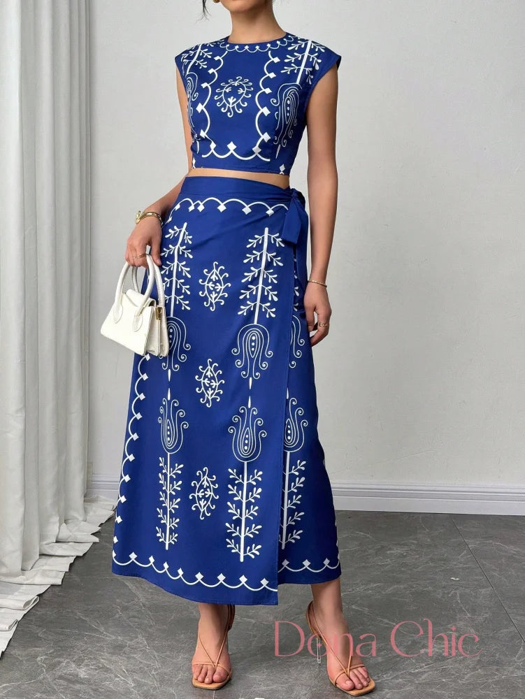 Conjunto Cropped Estampado Com Saia Longa E Fenda Azul / P Conjunto Cropped Estampado Com Saia Longa E Fenda