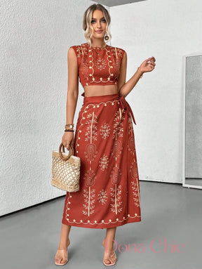 Conjunto Cropped Estampado Com Saia Longa E Fenda Marrom / P Conjunto Cropped Estampado Com Saia Longa E Fenda