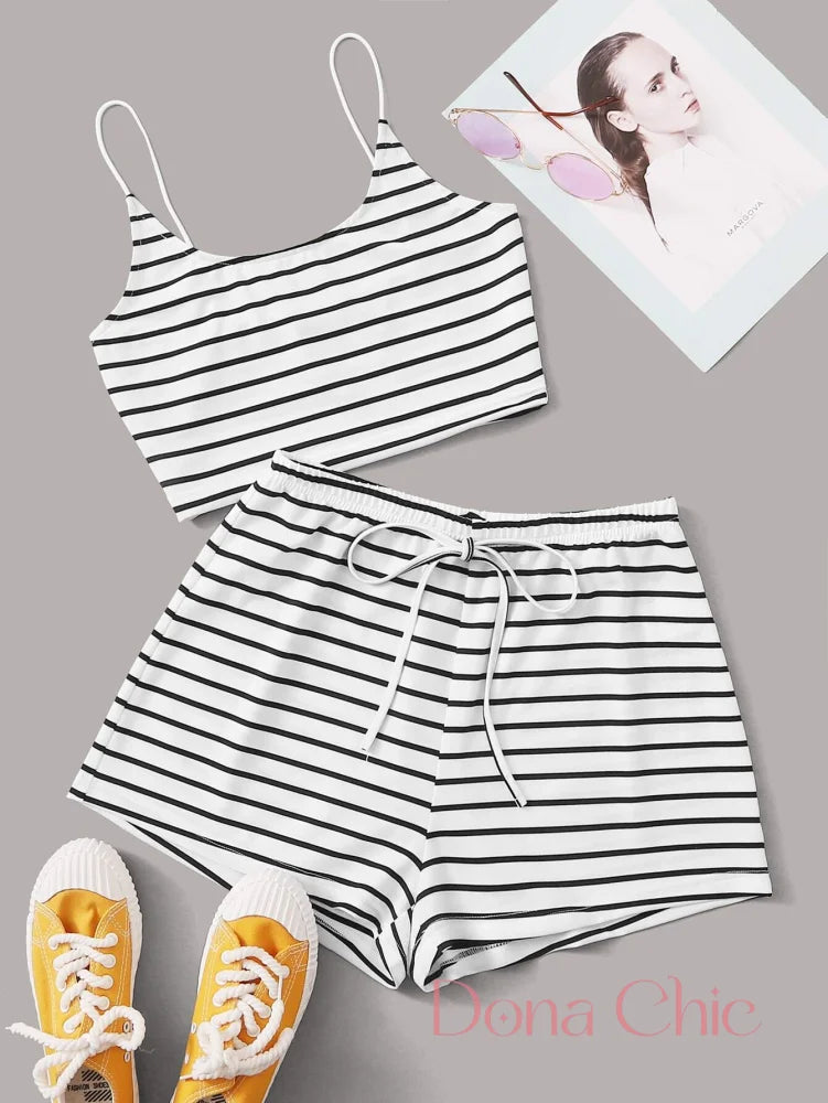Conjunto Cropped Listrado Com Short De Cintura Alta P Conjunto Cropped Listrado Com Short De Cintura Alta