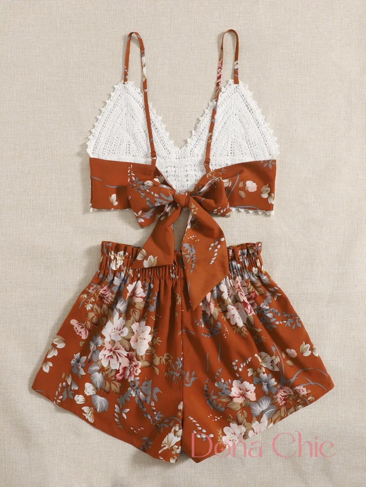 Conjunto Cropped Renda Com Shorts Floral Romântico Conjunto Crochê com Top Amarrado e Shorts Floral Paperbag
