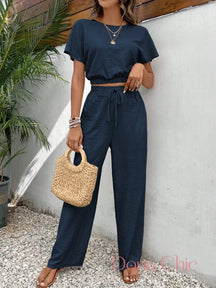 Conjunto Cropped Texturizado Com Calça De Amarração Azul / P Conjunto Estampado Geométrico Com Blusa Solta