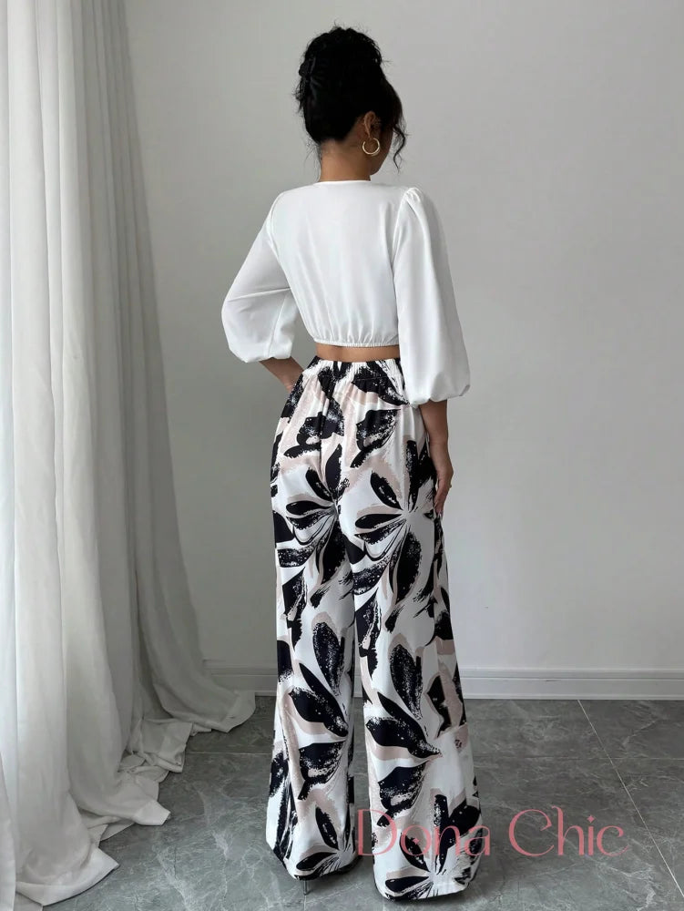 Conjunto Cropped Transpassado Com Calça Estampada Conjunto Elegante com Blusa Bufante e Calça Wide Leg Floral