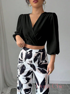 Conjunto Cropped Transpassado Com Calça Estampada Conjunto Elegante com Blusa Bufante e Calça Wide Leg Floral