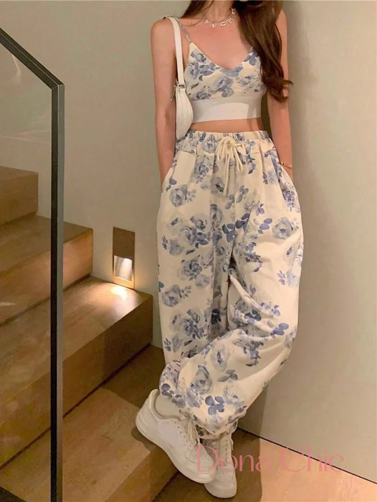 Conjunto Floral Com Alças Finas E Calça Solta Azul / P Conjunto Floral Com Alças Finas E Calça Solta