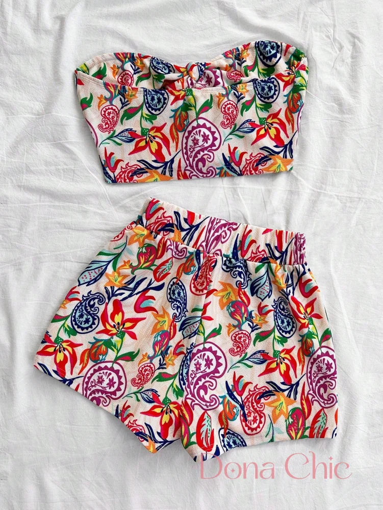 Conjunto Tomara Que Caia Estampa Floral Tropical Conjunto Estampado com Top Faixa e Shorts Soltinho