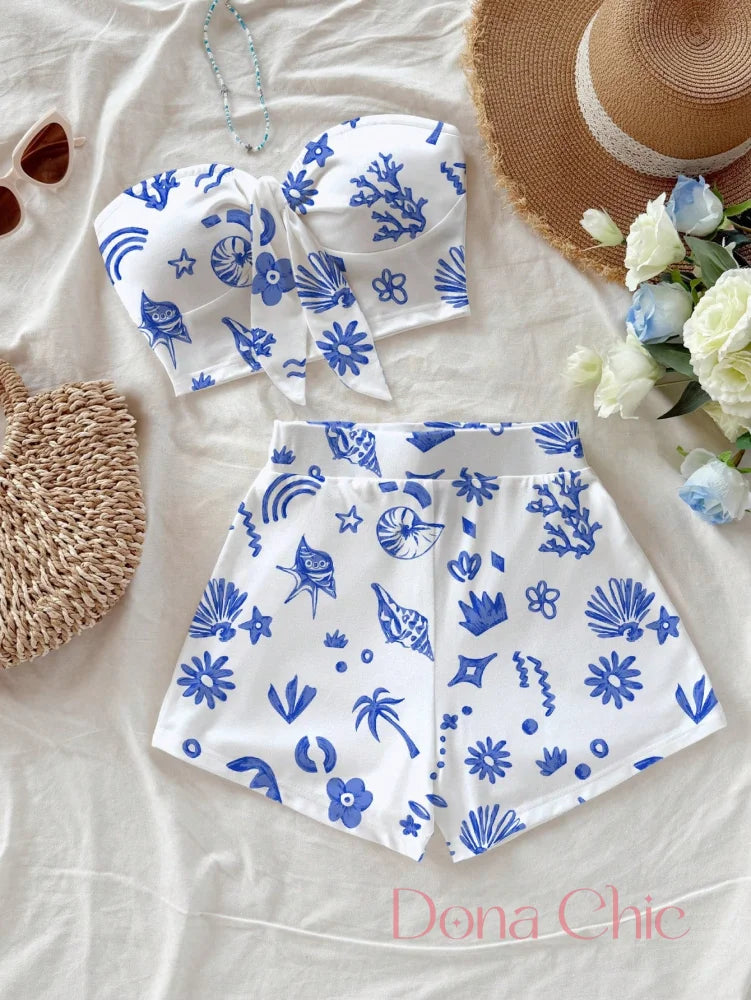 Conjunto Tomara Que Caia Texturizado Com Shorts Alto Azul e Branco / P Conjunto Estampado Geométrico Com Blusa Solta